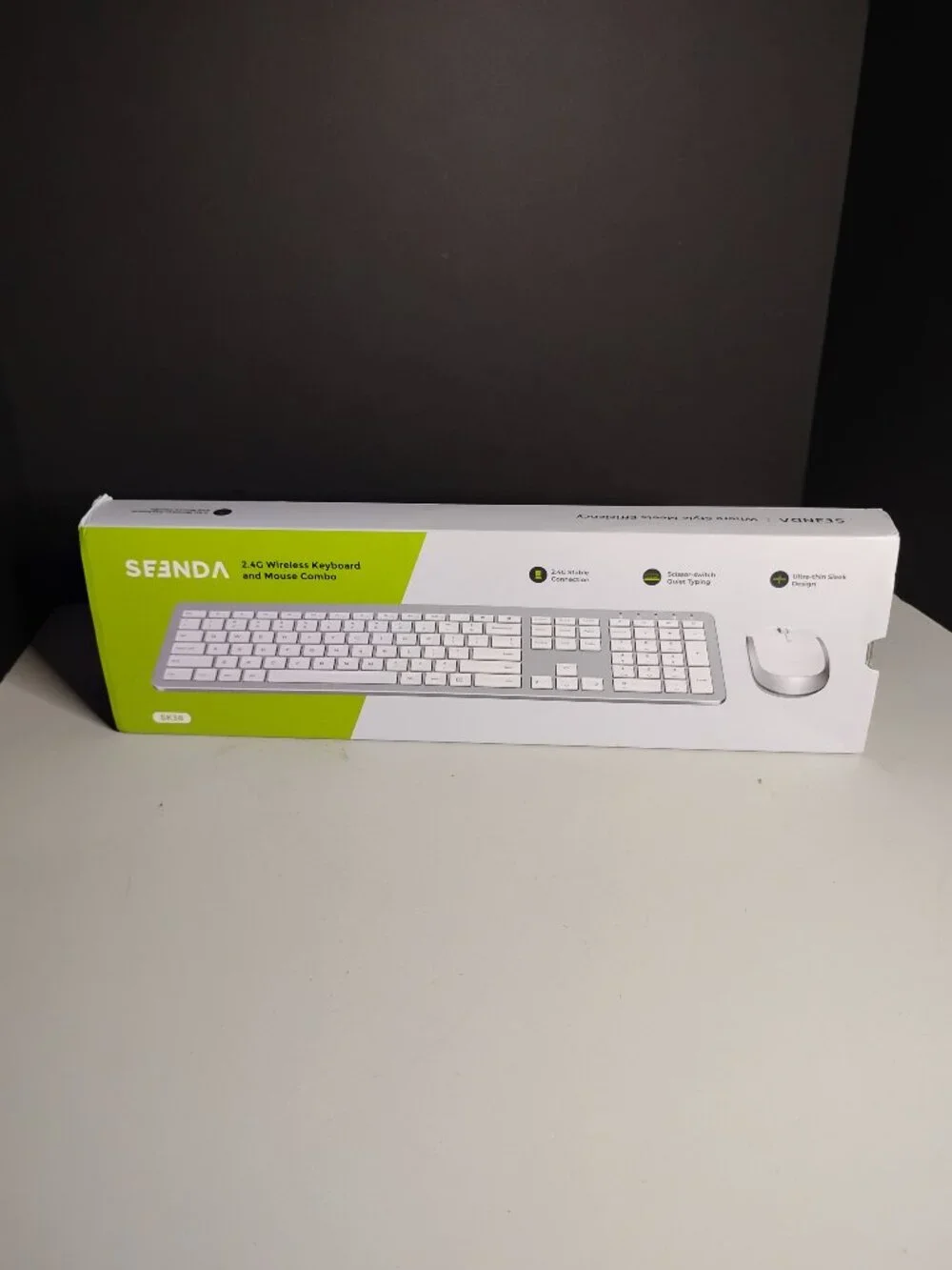 seenda Rechargeable Wireless Keyboard and Mouse Combo Silver and White
